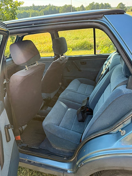 Volkswagen Jetta 3 of 5