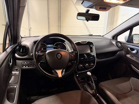 Renault Clio 13 of 19
