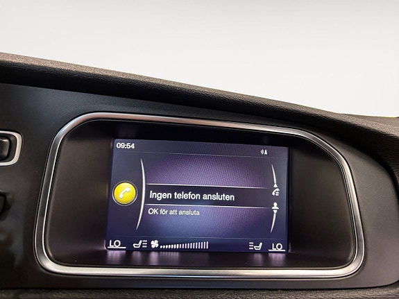 Volvo V40 19 of 26