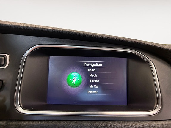 Volvo V40 18 of 26