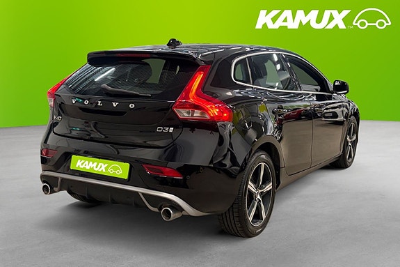 Volvo V40 4 of 26