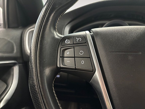 Volvo V40 23 of 26