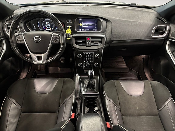 Volvo V40 10 of 26