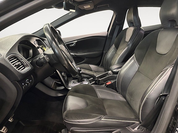 Volvo V40 9 of 26