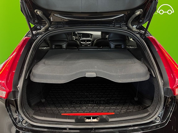Volvo V40 16 of 26