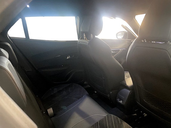 Peugeot 2008 12 of 15