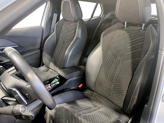 Peugeot 2008 5 of 15