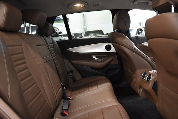 Mercedes-Benz E220 13 of 23