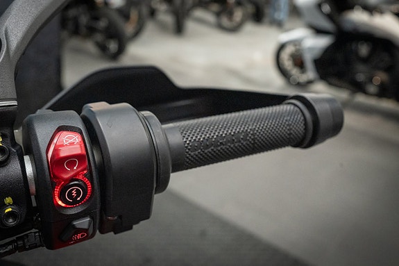 Ducati Multistrada V4 Rally 12 of 13