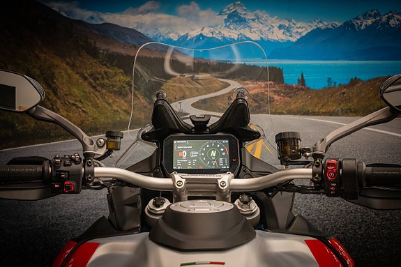 Ducati Multistrada V4 Rally 7 of 13