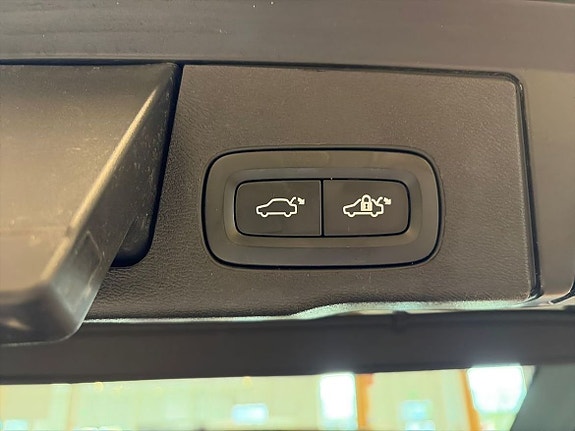 Volvo XC60 7 of 13