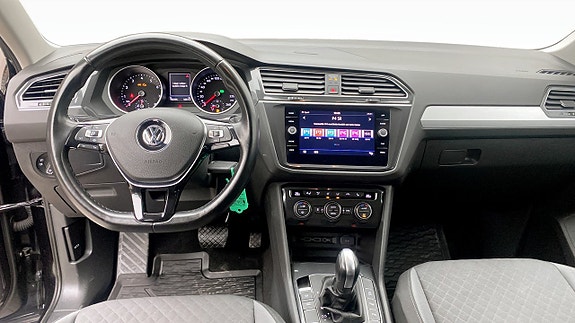 Volkswagen Tiguan 10 of 12