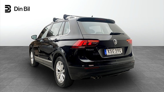 Volkswagen Tiguan 3 of 12