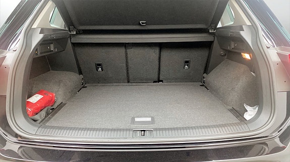 Volkswagen Tiguan 12 of 12