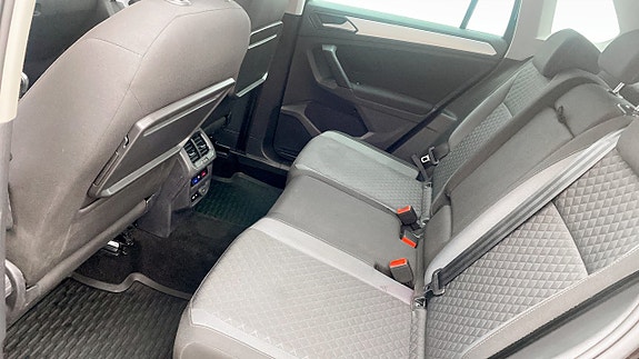 Volkswagen Tiguan 11 of 12