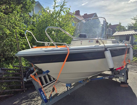 Yamarin 5200