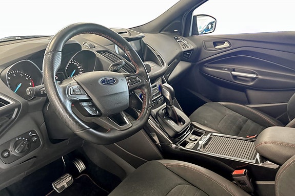 Ford Kuga 9 of 18