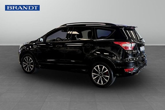 Ford Kuga 4 of 18