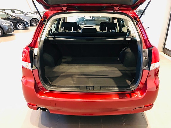 Subaru Legacy 9 of 9