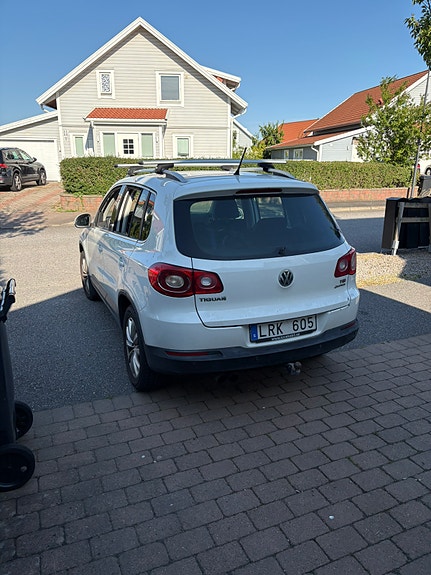 Volkswagen Tiguan 4 of 5