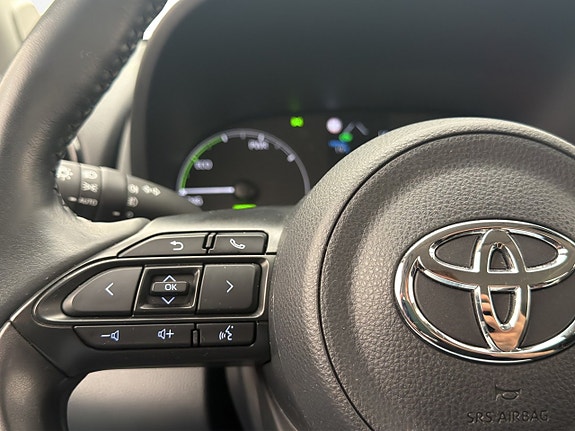 Toyota Yaris 24 of 30