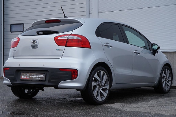 Kia Rio 6 of 18