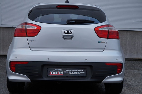 Kia Rio 5 of 5