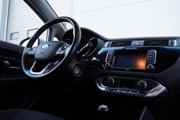 Kia Rio 12 of 18