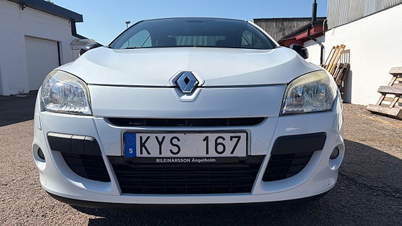 Renault Megane 9 of 16