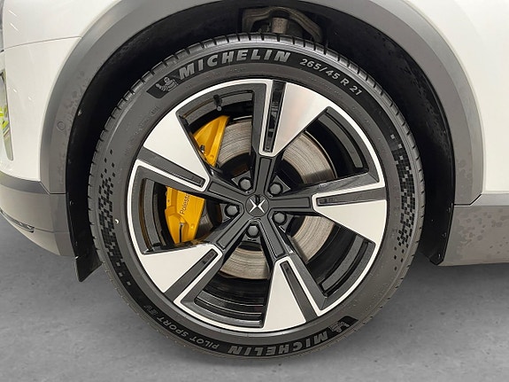 Polestar 3 8 of 26