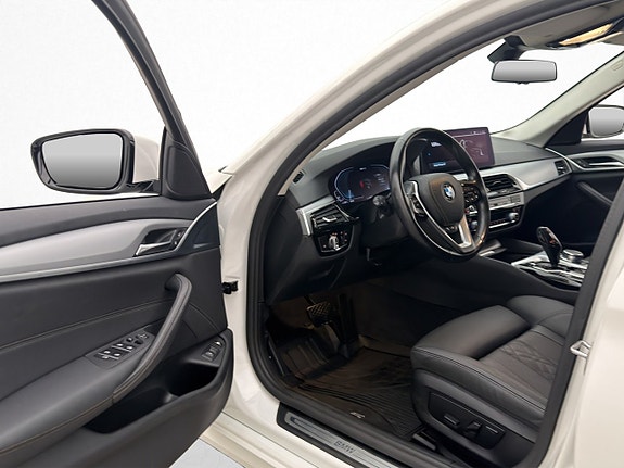 BMW 530e 12 of 30