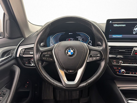 BMW 530e 15 of 30