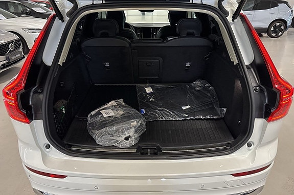 Volvo XC60 8 of 13
