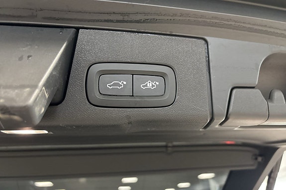 Volvo XC60 9 of 13