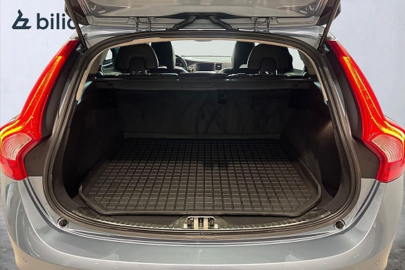 Volvo V60 22 of 30