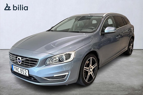 Volvo V60 2 of 5
