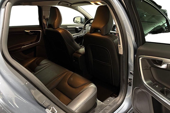 Volvo V60 17 of 30