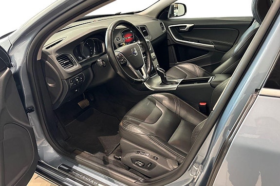 Volvo V60 25 of 30