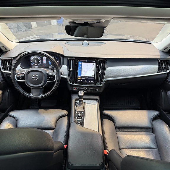 Volvo V90 10 of 15