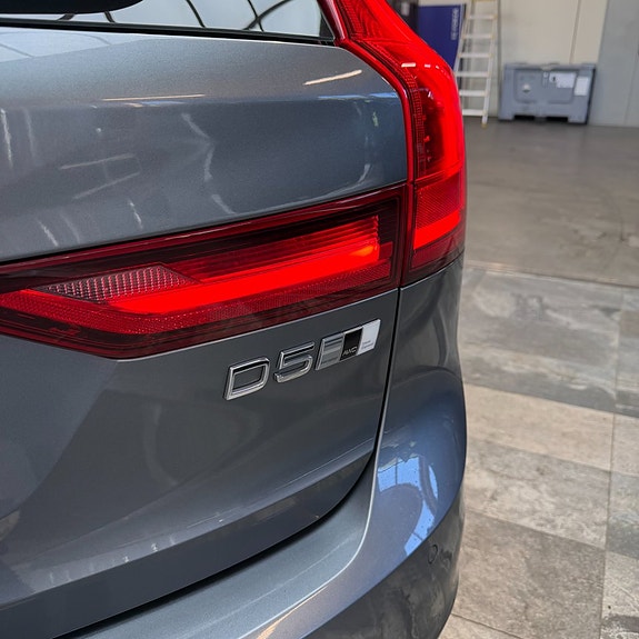 Volvo V90 7 of 15