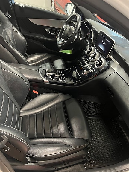 Mercedes-Benz C220 d 21 of 28