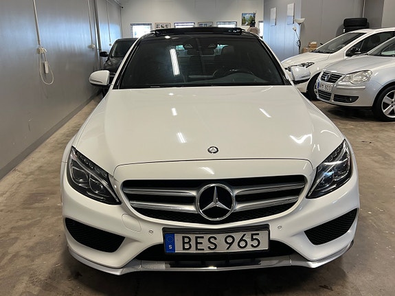 Mercedes-Benz C220 d 2 of 28