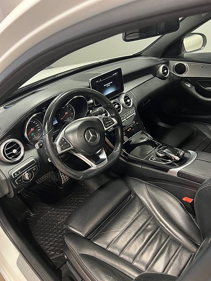 Mercedes-Benz C220 d 23 of 28