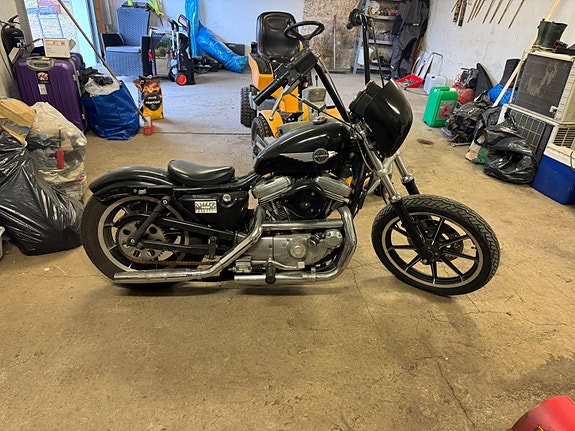 Harley-Davidson Bobber 2 of 4