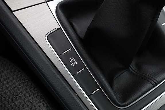 Volkswagen Golf I 27 of 30