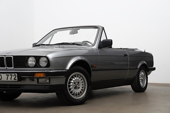 BMW 325i 21 of 30