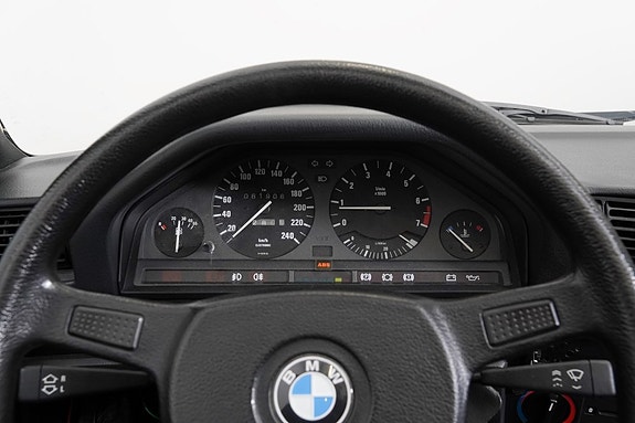 BMW 325i 30 of 30