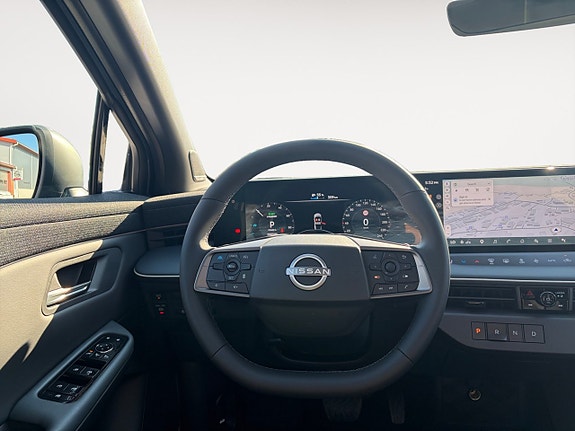 Nissan Leaf 10 of 16