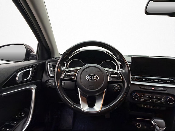 Kia Ceed 14 of 30