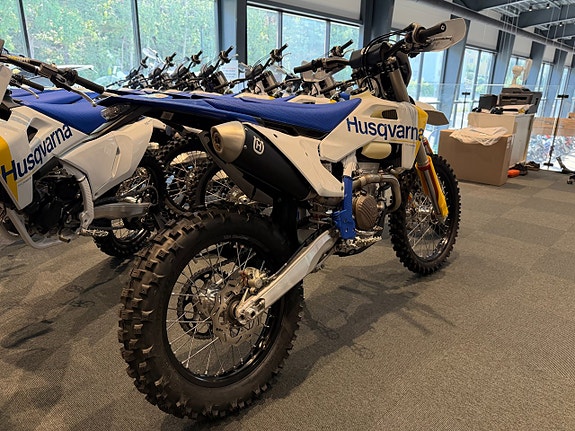 Husqvarna FE 350 4 of 5